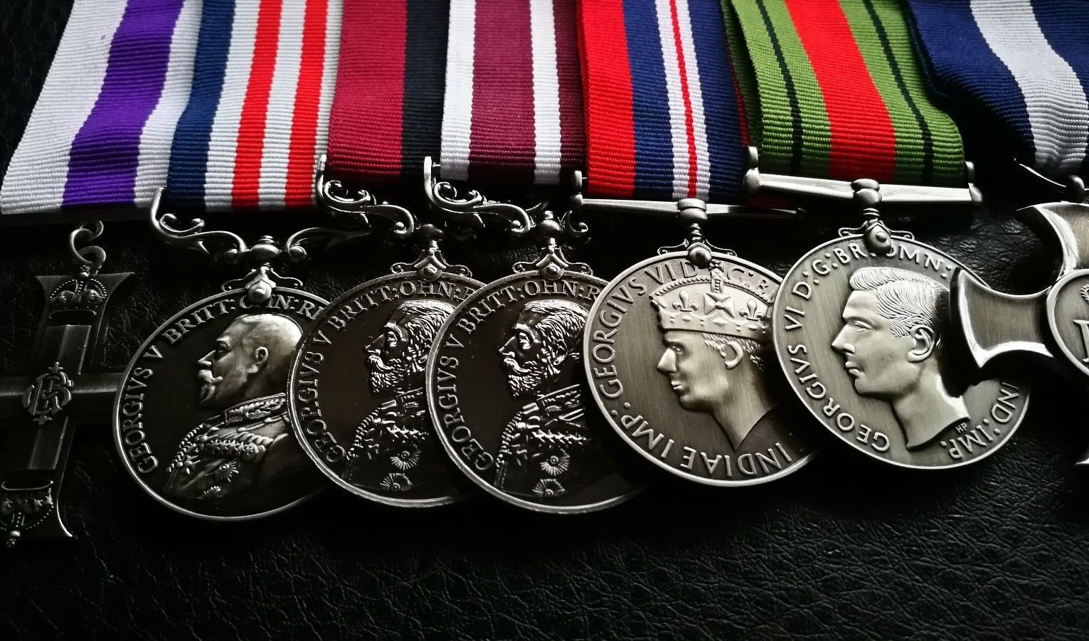 7 Set WW1 WW2 Service War Medals, Military Cross, Distinguished