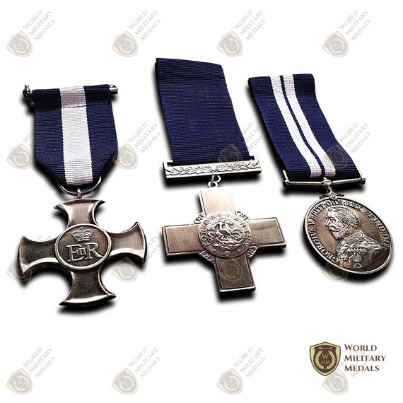 3 Set Ww2 British Military Medals Service War Medals Etsy