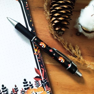 Kawaii Füchse Kugelschreiber, Fuchs und Eichhörnchen im Herbst Stift, Stationery, schwarz