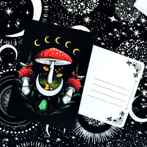Magische Fliegenpilze Postkarte, Mond, Sterne, Pilze Natur, Gothic, Witchcraft Grusskarte