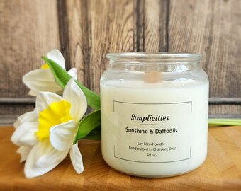 Sunshine & Daffodils 16oz Nontoxic Soy Blend Candles with Wooden Wick