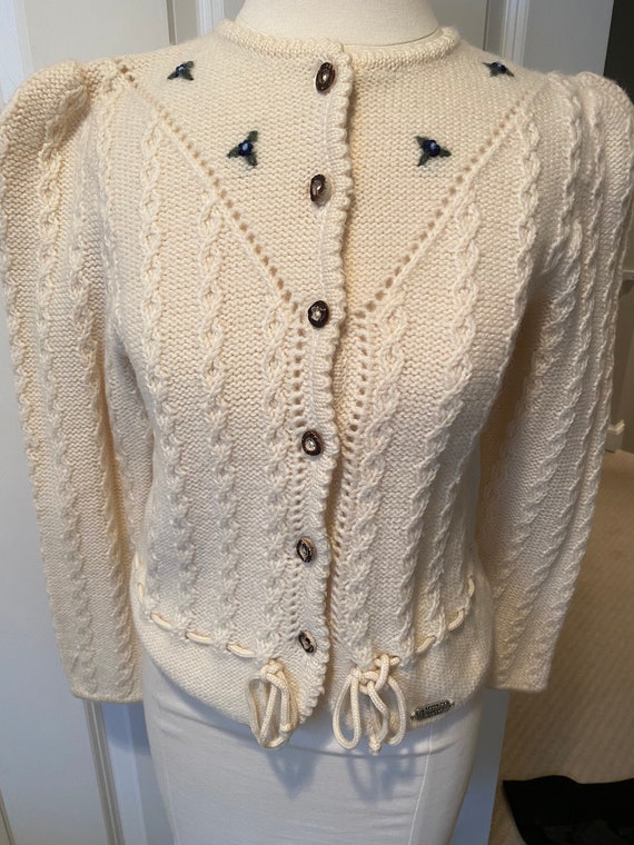 Vintage Austrian puff sleeve wool cardigan with fl