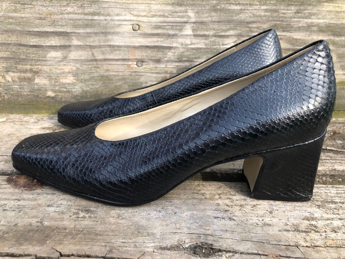 nine west square toe pumps