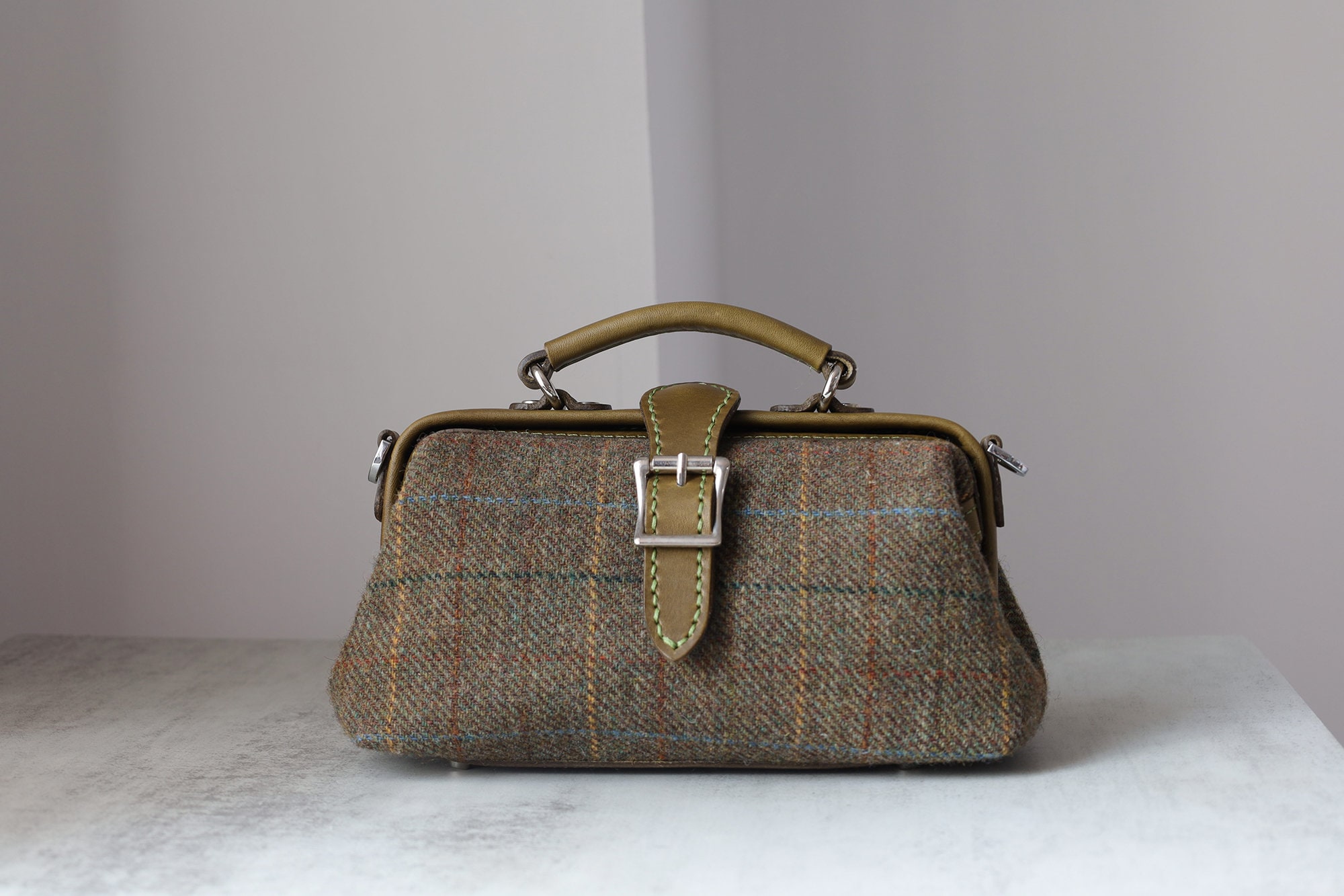 Harris Tweed Doctor Bag: Leather & Wool Crossbody, Top Handle