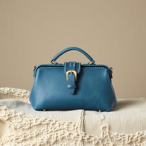 Full Grain Leather Doctor Bag: Hand-Dyed Honey, Magnetic Closure