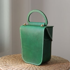 Vintage-Inspired Leather Bag with a Nostalgic Twist Handcrafted Coal Oil Lamp Purse image 6