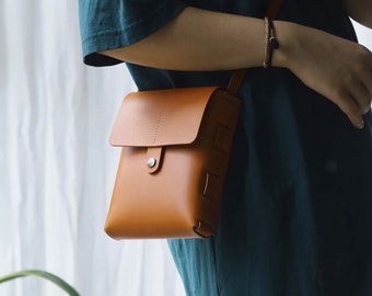 Woven Leather Crossbody Bag: Handmade Vegetable Tanned Leather