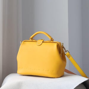 Leather Doctors Bag- Doctor Style Bag, Leather Purse, Off Shoulder Bag, Monogram Leather Bag, Every Day Carry