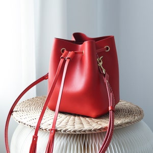 Bucket Bag-Damen Rindsleder Handtasche Handgefertigte Schultertasche Italienisches Leder Bucket Cross Body Bag
