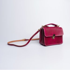 Dulles Bag-Women&#39;s Cowhide Leather Small Business Handbag Handmade Shoulder Bag