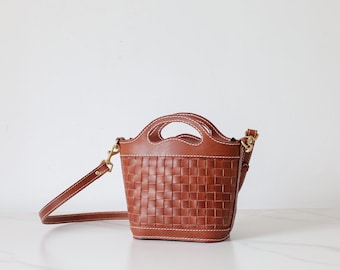 Handmade Woven Leather Basket Bag: Full-Grain Shoulder Purse