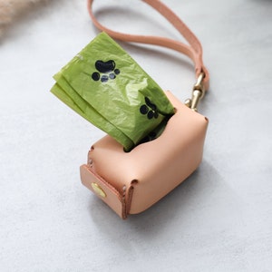Dog Poop Bag, Dog Waste Bag Dispenser, Dog Poop Bag Holder, Leather Dog Poop Bag Dispenser