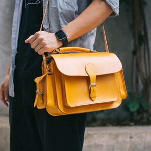Handmade Leather DSLR Camera Bag with Padded Insert,Large Leather Camera Bag, DSLR Leather Shoulder Bag