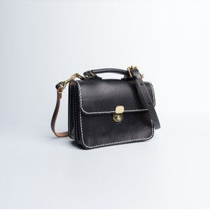 Dulles Bag-Women&#39;s Cowhide Leather Small Business Handbag Handmade Shoulder Bag