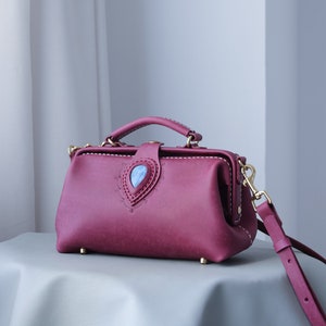 Leather Doctors Bag- Doctor Style Bag, Leather Purse, Off Shoulder Bag, Monogram Leather Bag, Every Day Carry