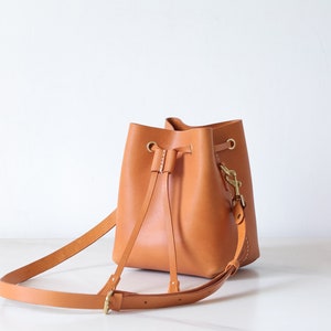 Bucket Bag-Damen Rindsleder Handtasche Handgefertigte Schultertasche Italienisches Leder Bucket Cross Body Bag