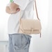 see more listings in the Schultertasche aus Leder section