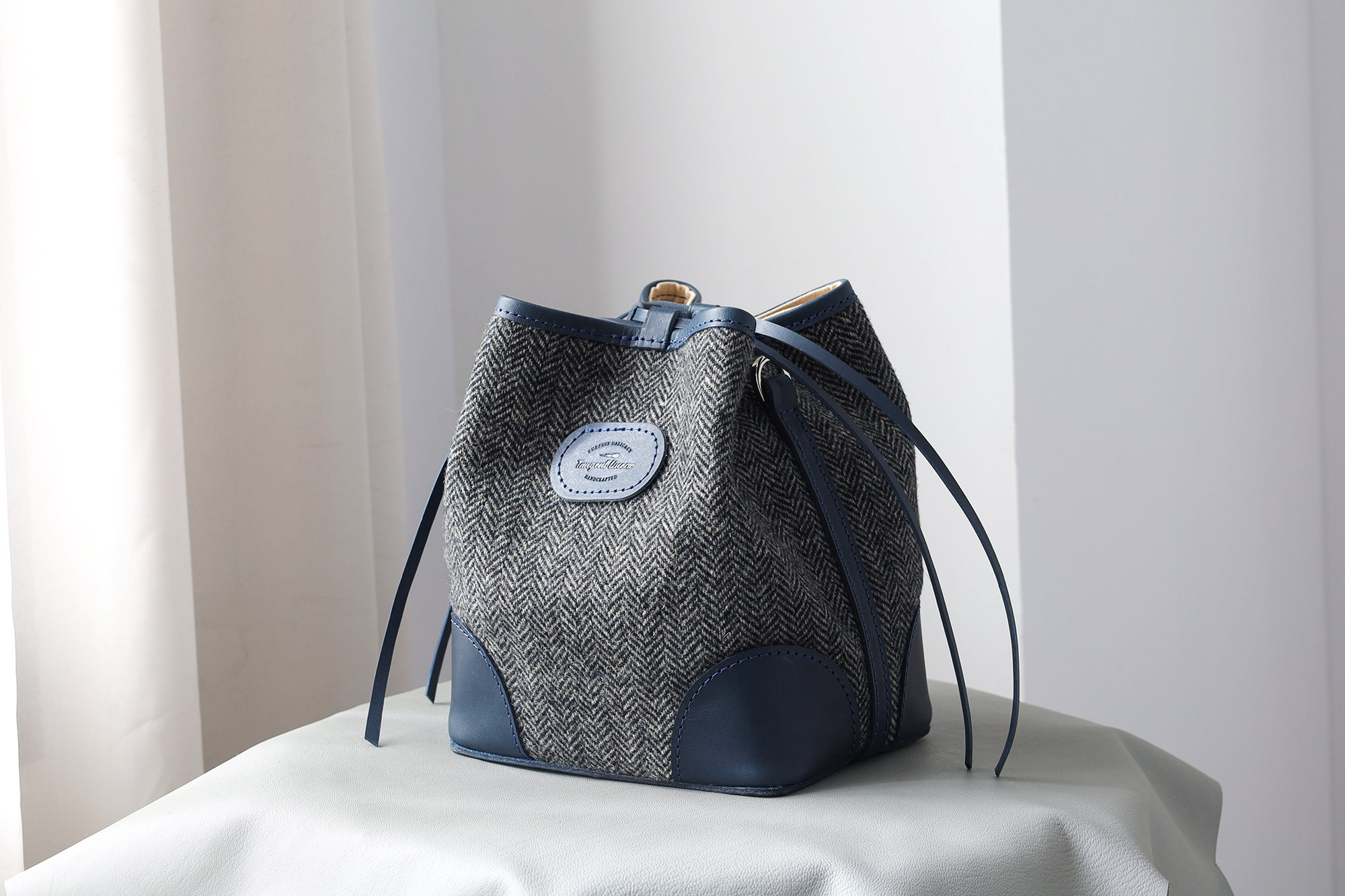 Tweeds Black Leather Bucket Bag – USA Made Drawstring Shoulder The Shetland | Fox – Tucker Tweed Equestrian main image 2