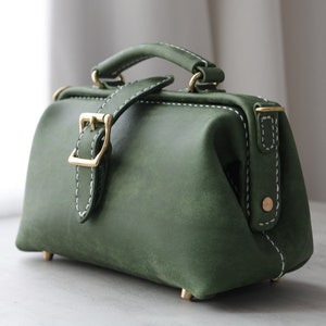 Sac de médecin en cuir - sac de style médecin, sac à main en cuir, sac à bandoulière, sac en cuir monogramme, transport quotidien