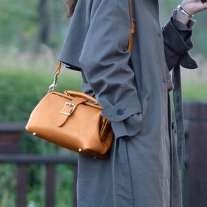 Leather Doctors Bag- Doctor Style Bag, Leather Purse, Off Shoulder Bag, Monogram Leather Bag, Every Day Carry