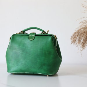 Handmade Green Leather Doctor Bag: Italian Cowhide Shoulder Bag