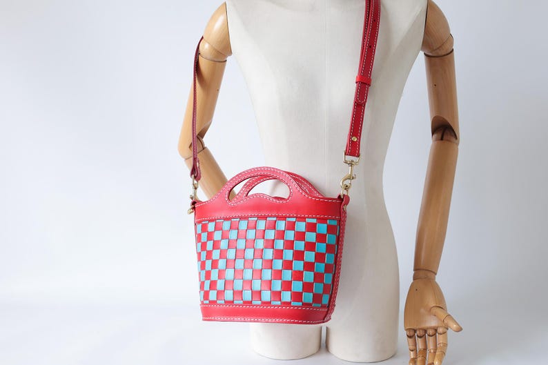 Handmade Woven Leather Basket Bag: Checkered Shoulder Purse image 15
