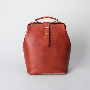 Hand Stitched Leather Doctor Bag Backpack: Large Rucksack