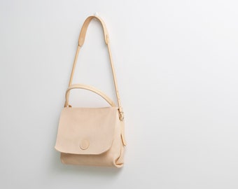 Vegetable Tanned Leather Satchel: Top Handle Shoulder Bag