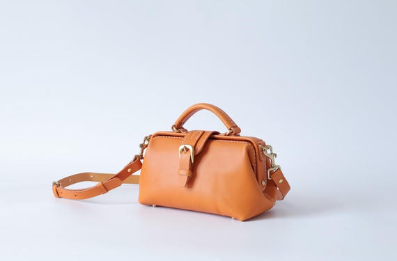Full Grain Leather Doctor Bag: Hand-dyed Honey, Magnetic Closure