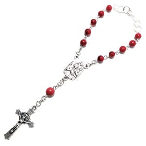 Saint Christopher 1-Decade Rear View Mirror Car Rosary with Red Beads | Patron Saint of Travelers