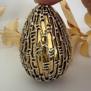 Vintage Sterling Silver Gilt Surprise Egg by Stuart Devlin. 1968
