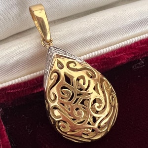 Vintage Italian 18ct Gold and Diamond Puffy Pear Shaped Filigree Pendant.
