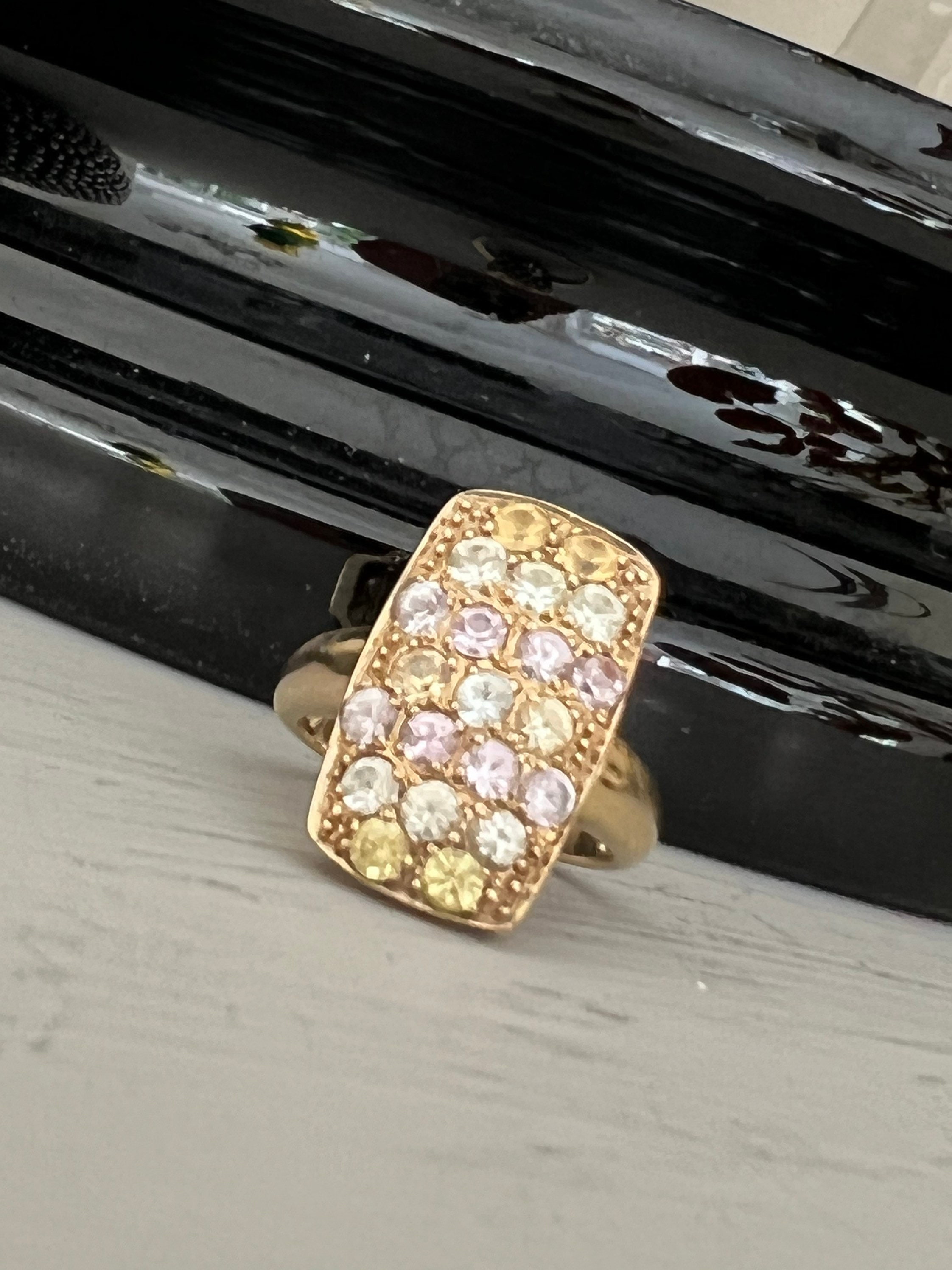 9ct Gold and Multi-stone Topaz Oblong Panel Ring. Multi-gem Topaz