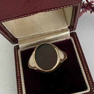 Vintage 1970s 9Ct Gold Red Agate Signet Ring. Sizes T 1/2 - 10 - 62