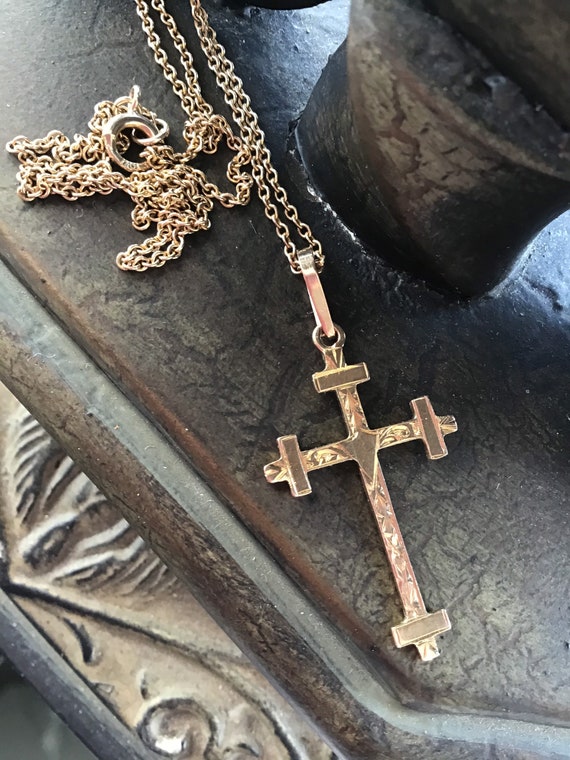 9ct gold crucifix and chain sale