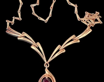 Vintage 9ct Gold and Garnet Necklace