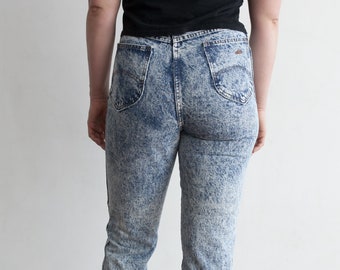 80s CHIC Acid Wash High Waisted Tapered Leg Denim Jeans