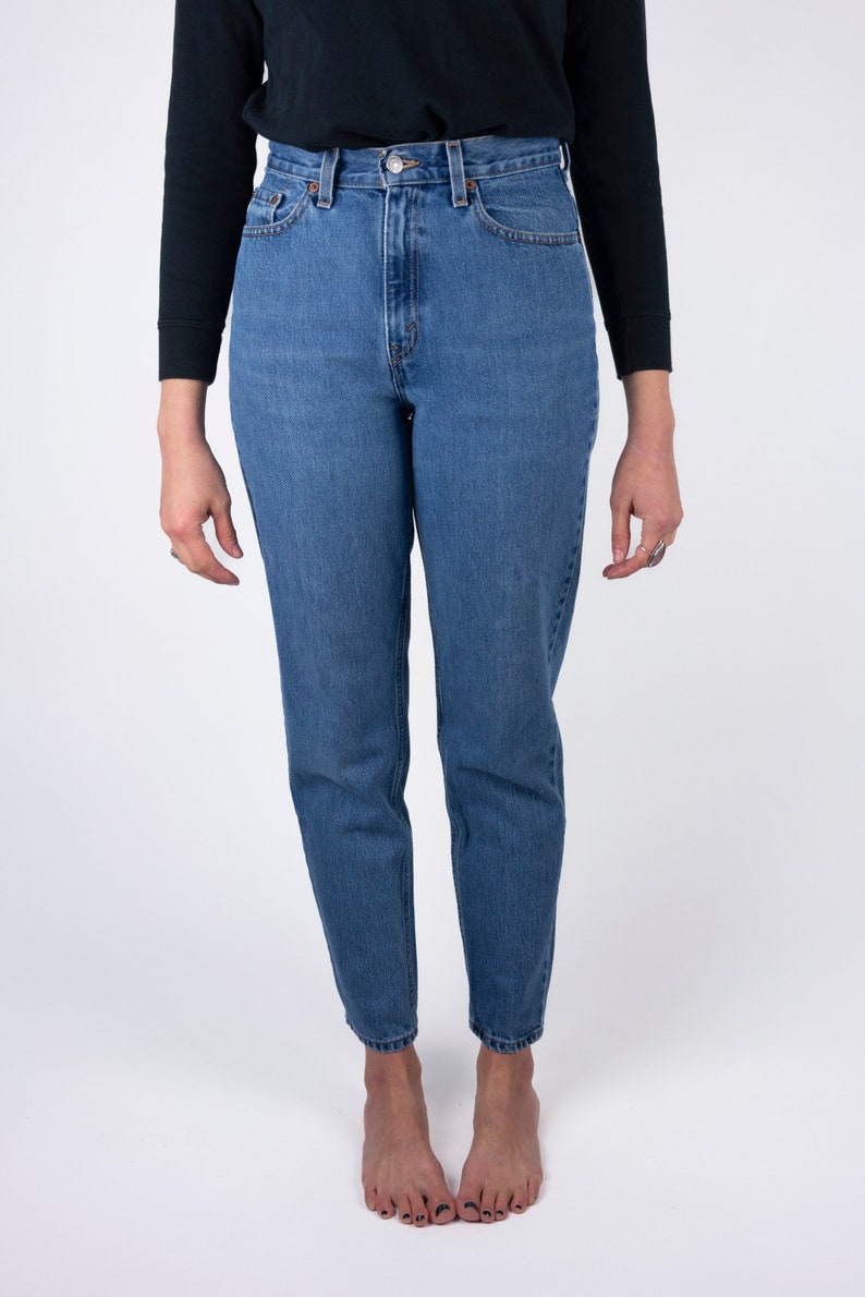 Vintage LEVI'S 512 Medium Wash High Waisted Slim Fit Tapered Leg 80s 90s Jeans image 2