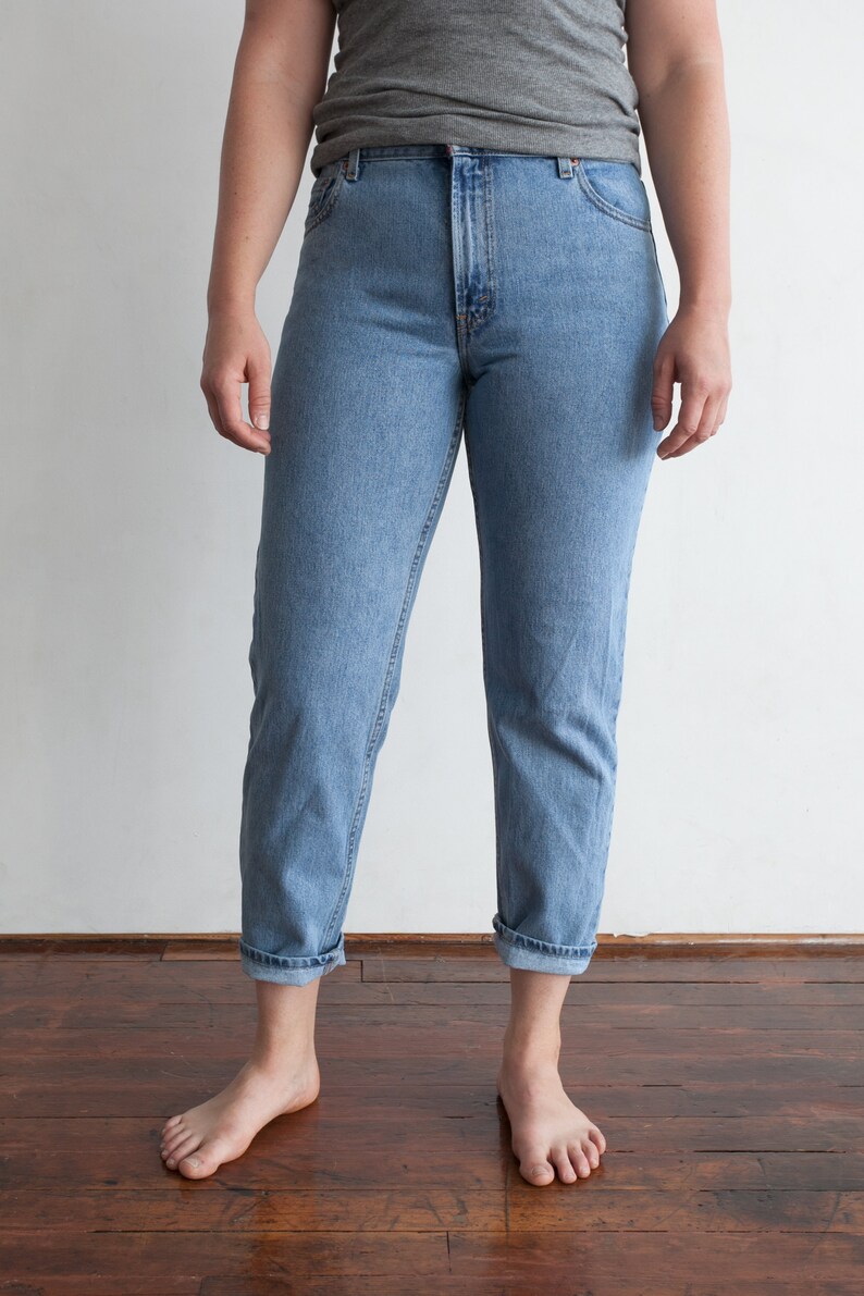 relaxed fit tapered leg levi's