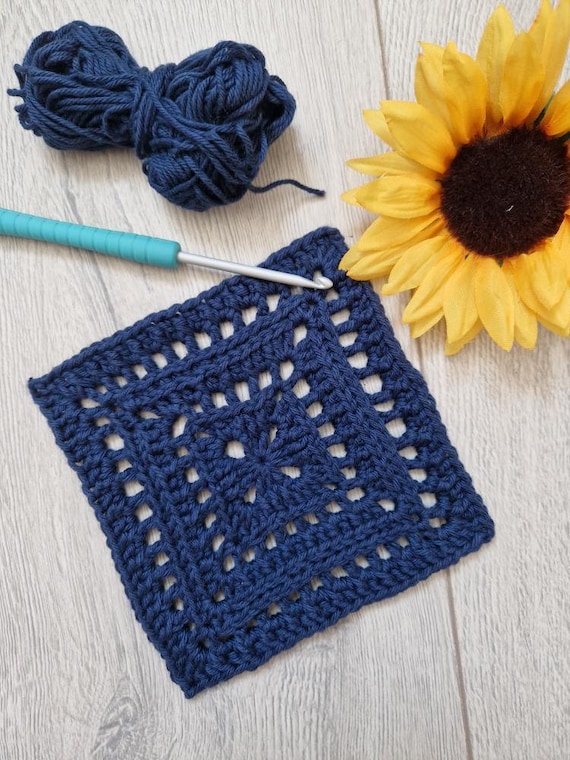 Aan elkaar naaien of haken van granny squares | Blij met Draadjes Aan elkaar naaien of haken van granny squares | Blij met Draadjes
