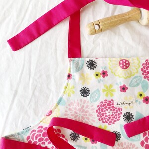 Child's Spring Apron