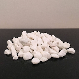 1kg of WHITE Decorative Stones Natural Pebbles Table Decoration Centerpiece Craft Vase Pot Garden Rocks Vase Fillers Snow Garden Glitter