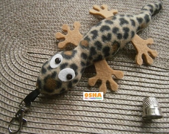 Leopard Gecko Lizard hanging toy Stuffed Gecko plush Toddler toy Toddler birthday gift Aquatic toy Jungle Desert animal toy Hanging decor