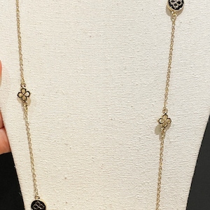 Neva fancy necklace