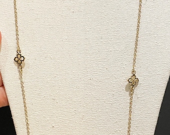 Neva fancy necklace