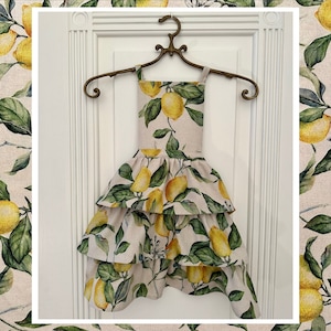 Kids Apron with Lemons | Apron for Little Lady | Festive Apron with Ruffles | Frilly Apron | Gift for Daughter or Niece | Lemon Linen Design