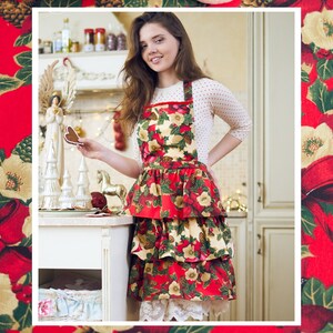 Rote Weihnacht-Damen Schürze, Schürze für Frauen, Weihnachtsblumen auf rot beige Hintergrund mit Rüschen, Geschenk für Freundin, Mutter oder Frau
