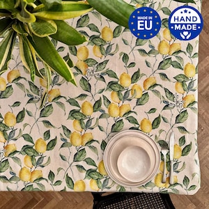 Mantel de lino con estampado de limones: Vibrante mesa de verano, hecho a mano.