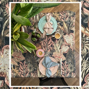 Tropic Tablecloth | Dark Table Cover | Practical Table Décor | Night Jungle Design | Stylish Home Accessory | Elegant Table Cover