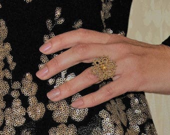 gold bobbin lace ring with swarovski crystal, handmade, Luxlace
